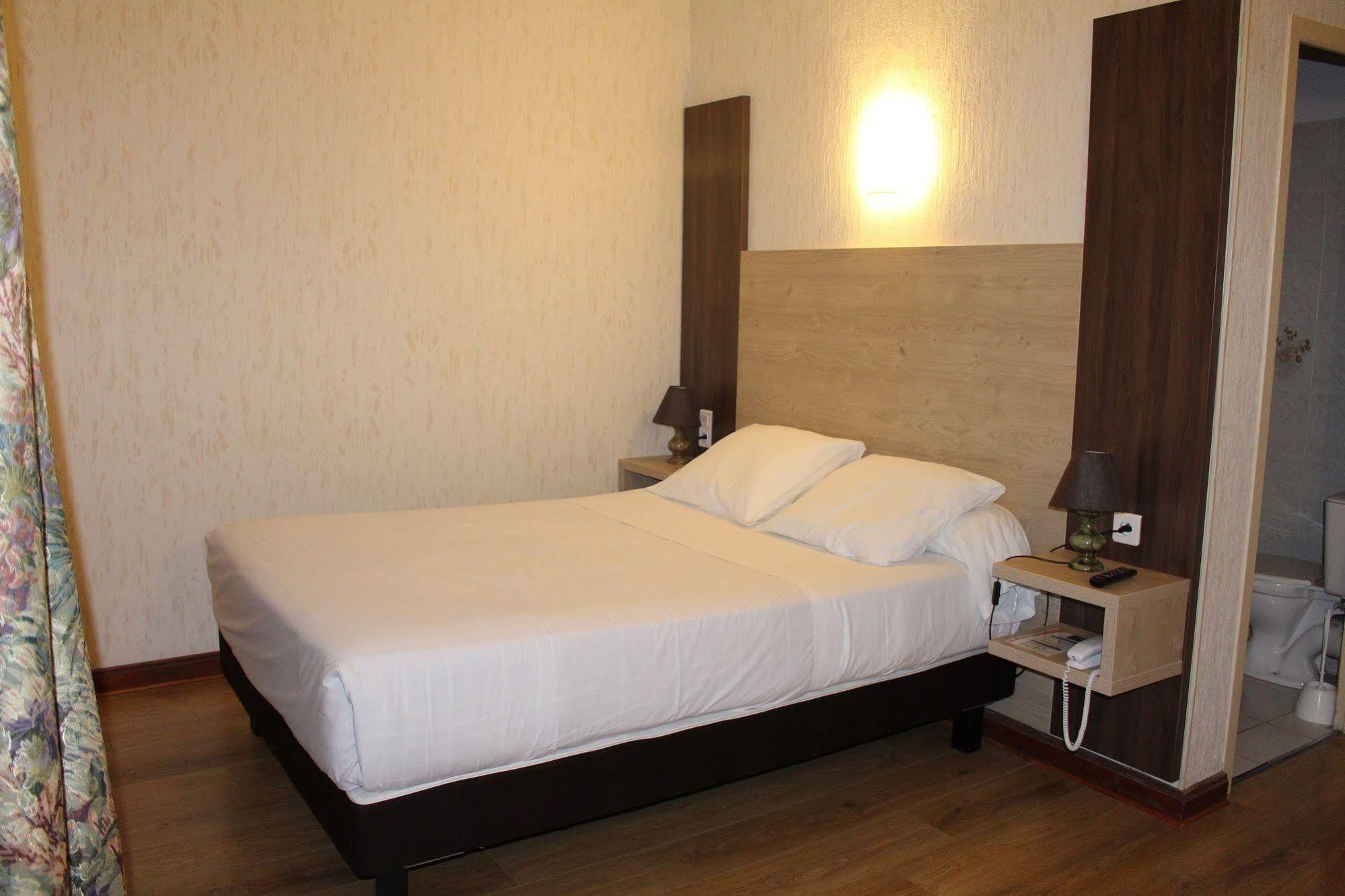 Hotel Etang Des Reynats Chancelade Εξωτερικό φωτογραφία